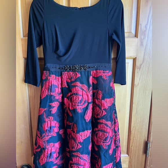 Adrianna Papell - High Low Floral Jacquard - SIZE US 4 - WORN ONCE - Picture 6 of 10